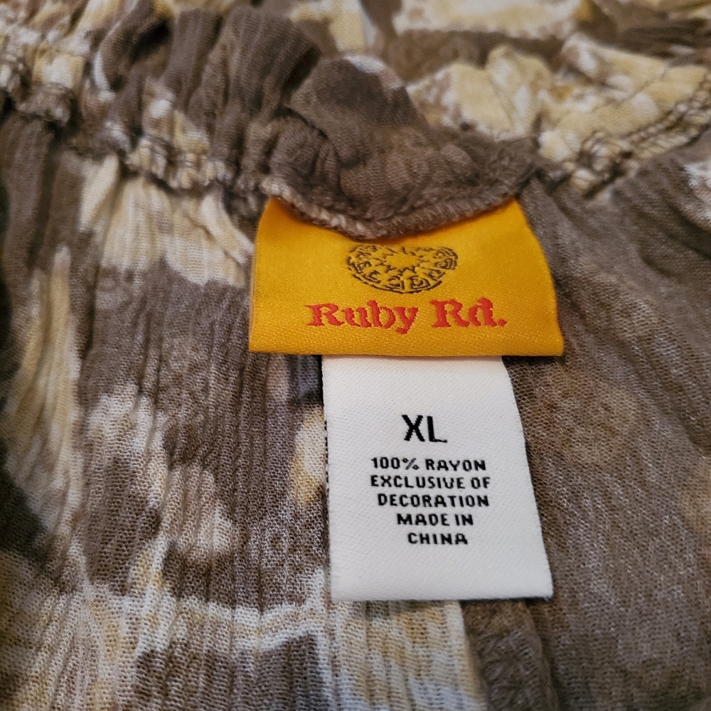 Ruby Rd. Top - Picture 4 of 4